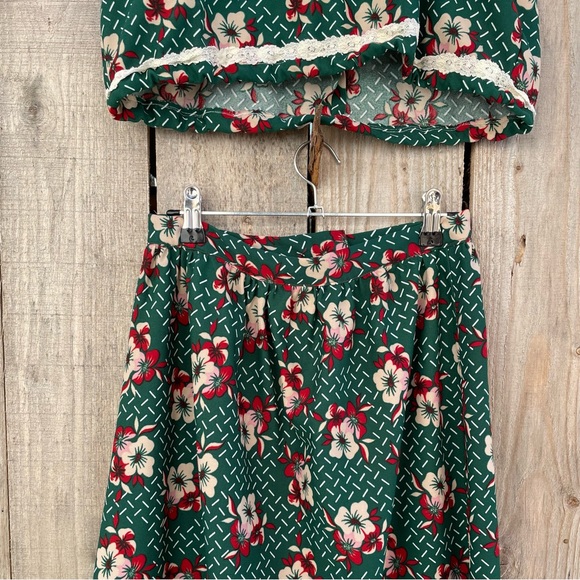 VINTAGE 1960’s two-piece Hawaiian set, women’s size small - Picture 6 of 12